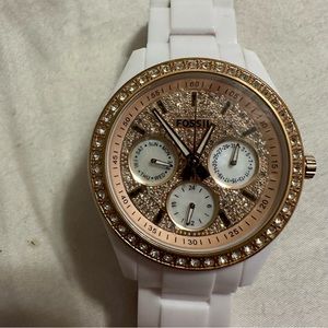 Fossil watch NEEDS battery